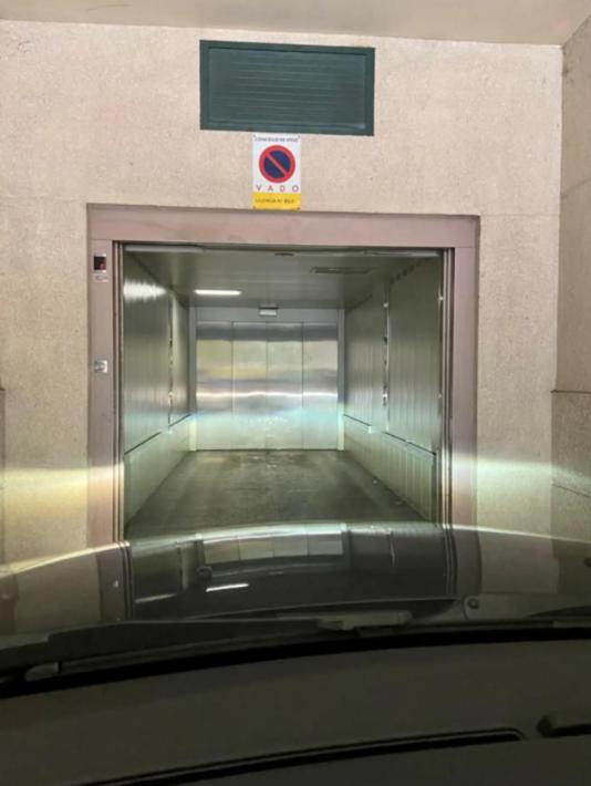 Apartamento Centrico Con Garaje Vigo Eksteriør billede